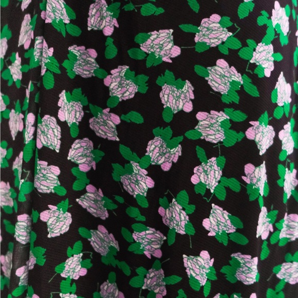 DVF In Charge Reversible Floral Dress - Picture 4 of 12